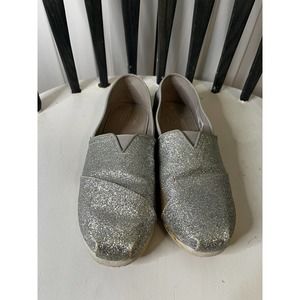 TOMS Silver Sparkle Sequin Classic Shoes Size Youth 5